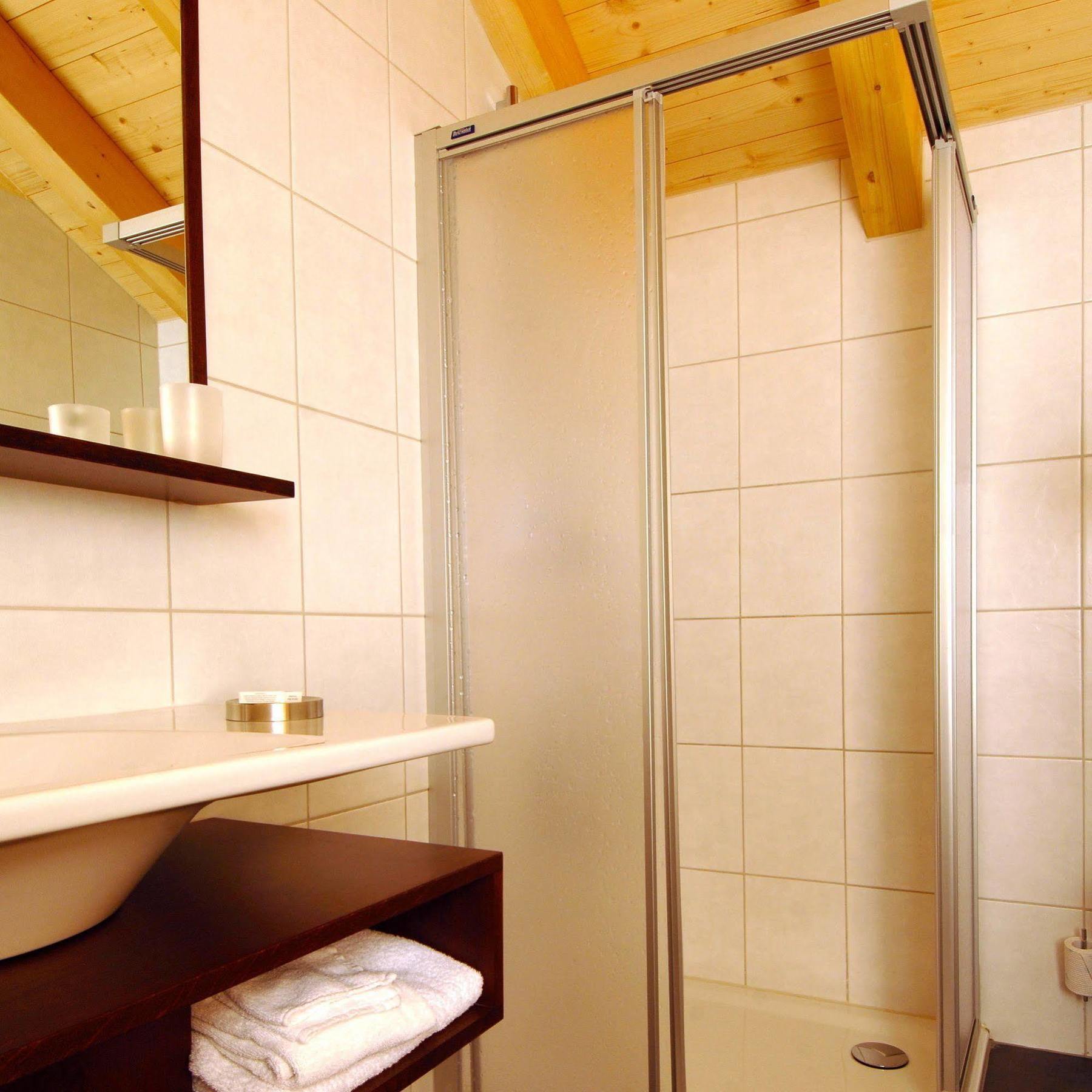 Hotel Viktoria-Leukerbad-Therme Luaran gambar
